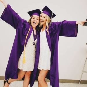 Meet your Posher, Elise